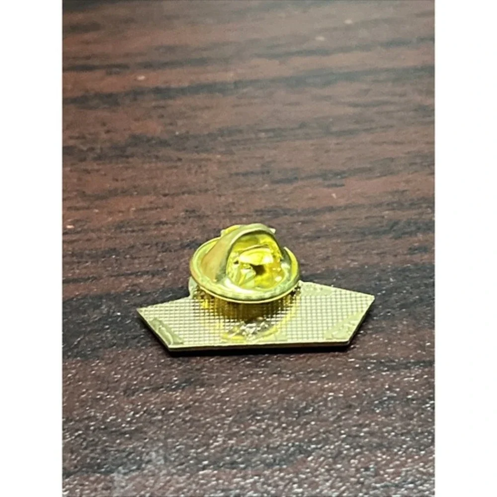 Canberra Australia Tent Sunrise Lapel Hat‎ Pin